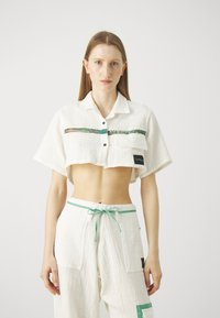 Duarte Hajime - ARCADE PHANTOM CROP  - Button-down blouse - white Thumbnail Image 1