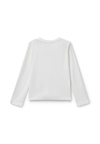 Jednoduché bílé dlouhé rukávy tričko s kulatým výstřihem, zobrazené zezadu na bílém pozadí.