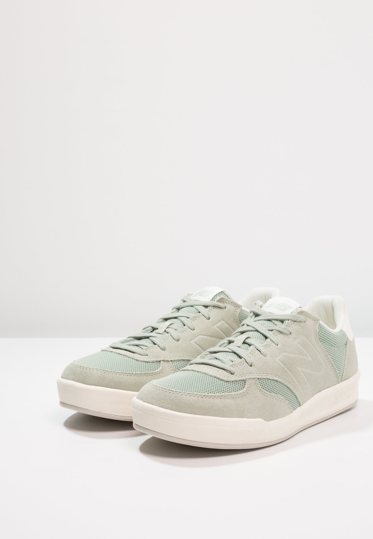 new balance 300 suede