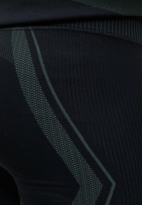 FALKE RUNNING WARM - Base layer - black