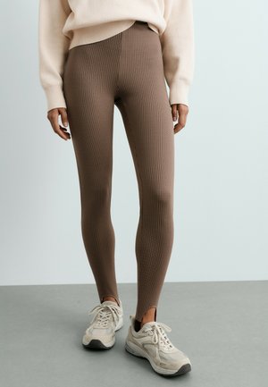 OYSHO, HIGH RISE ANKLE-LENGTH 65CM STIRRUP HOUNDSTOOTH JACQUARD LEGGINGS - Legging (type pantalon) - mid-camel