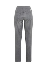 Jean en denim gris à coupe droite, avec une texture lisse, deux poches arrière et une taille conçue pour le confort.