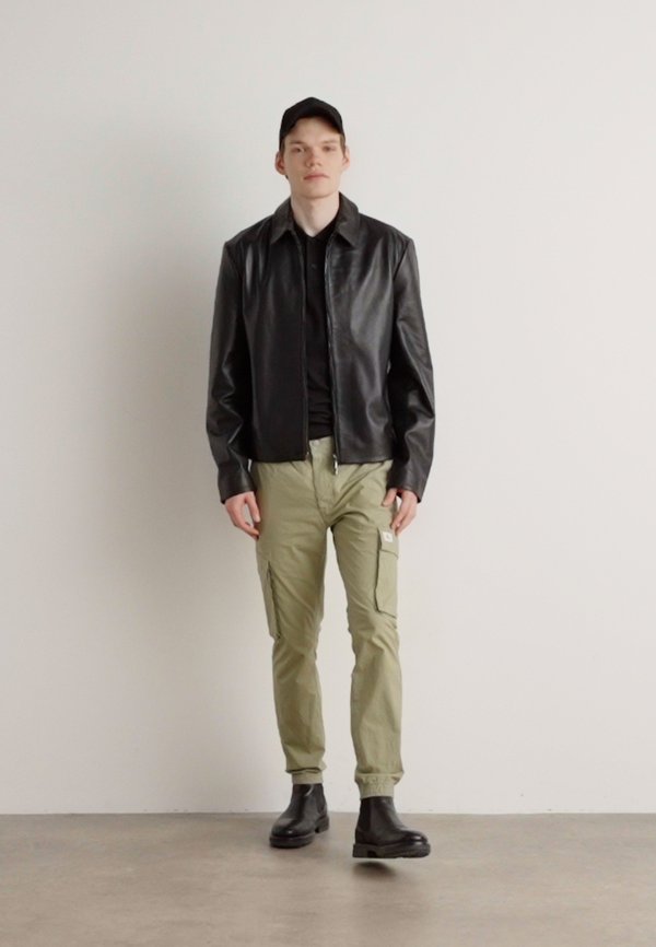 Cargo trousers - laurel oak2