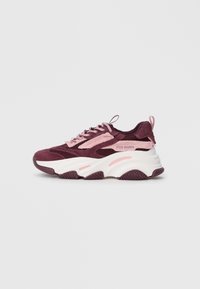 Unselected, dark cherry