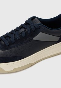 BOSS BALTIMORE - Tossud - open blue
