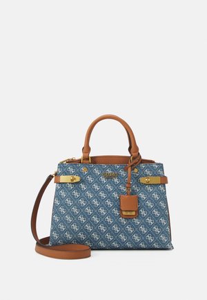 Blå og brun Guess håndtaske med dobbelte top-hanke, aftagelig skulderrem, guldfarvet hardware og monogrammønster.