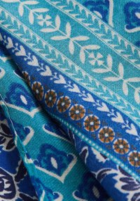 Grain de Malice ETOLE IMPRIMÉ FLEURS - Écharpe - bleu