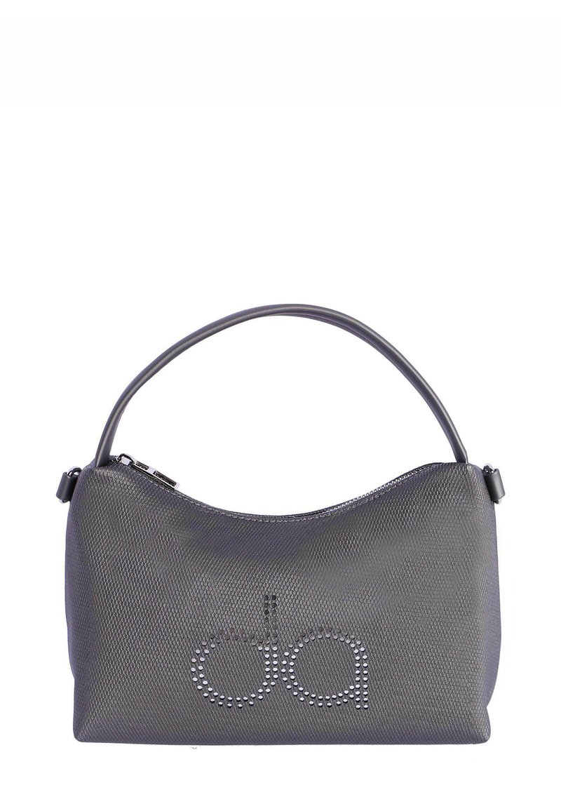 Bolso gris con acabado sintético texturizado, que cuenta con un asa única y un logo brillante de brillantes en la parte delantera. Cierre de cremallera.