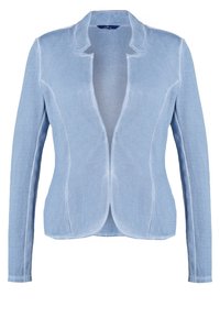 Blazer bleu clair cintré avec manches longues, devant ouvert, coutures structurées et col cranté.