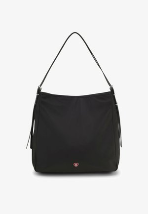 Bolso de hombro negro con correa delgada, forma rectangular, diseño minimalista y pequeño logo de corazón rojo en la parte inferior central.