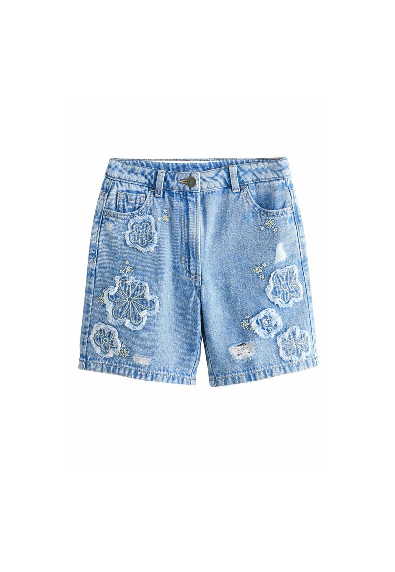 Shorts en denim de couleur bleu clair avec des détails déchirés. Présente une broderie florale multicolore sur le devant et un design classique à cinq poches.