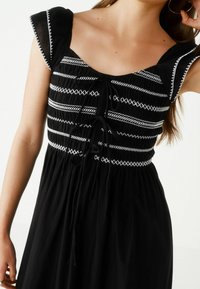 Next SHIRRED   MIDI  REGULAR FIT - Robe longue - black