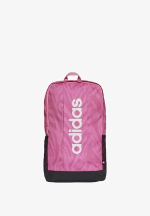 Zaino Adidas rosa con fondo nero e tasche laterali in rete, con grande logo verticale bianco Adidas sul pannello frontale.