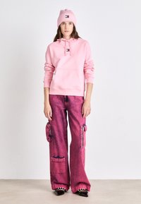 Tommy Jeans TJW BXY BADGE - Felpa - ballet pink