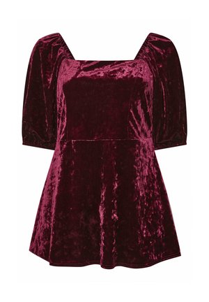 Burgunderfarbenes Samtkleid mit quadratischem Ausschnitt, puffartigen kurzen Ärmeln und einem schwingenden Rock, der eine weiche, glatte Textur aufweist.