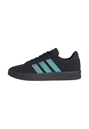 adidas Sportswear, GRAND COURT 3.0 AUDI F1 TEAM - Baskets basses - core black   glow blue   cloud white