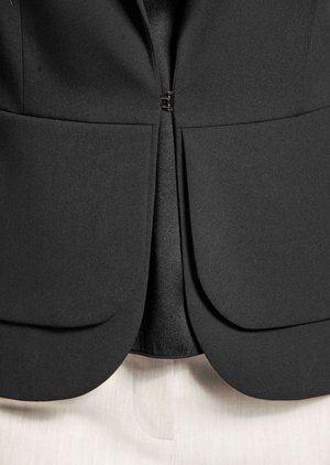 MADELEINE, Blazer - black