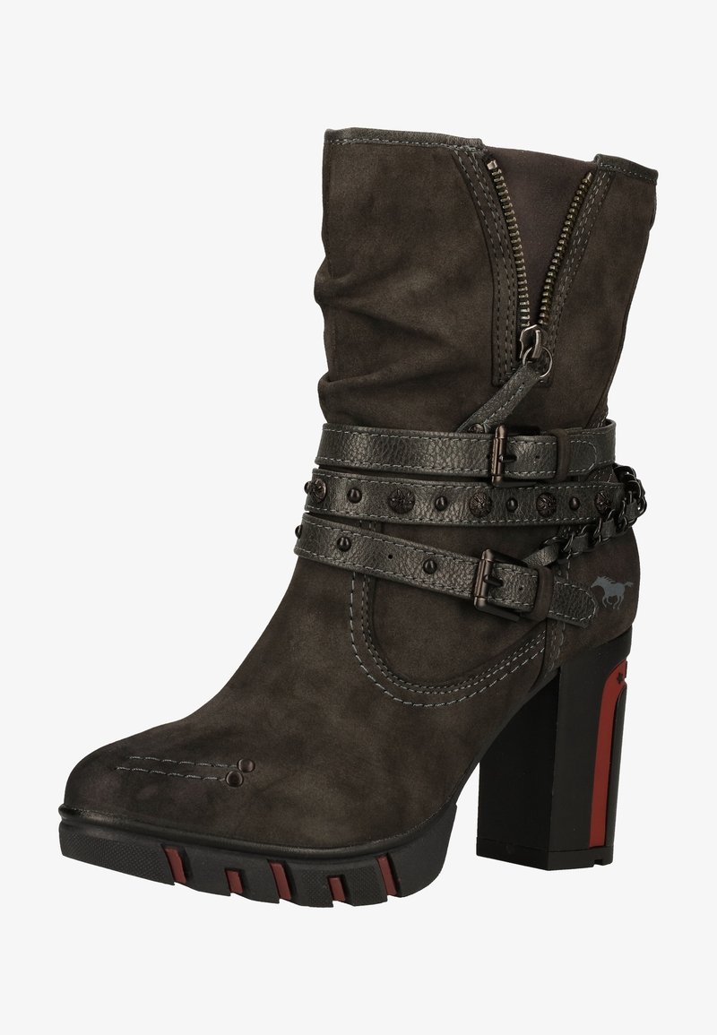 Mustang Classic ankle boots - brown