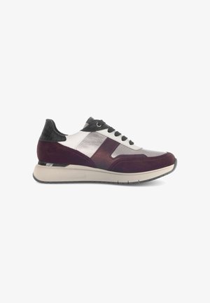 Casual sneaker with white, burgundy, silver, and black panels, black laces, textured heel, and thick light beige sole.