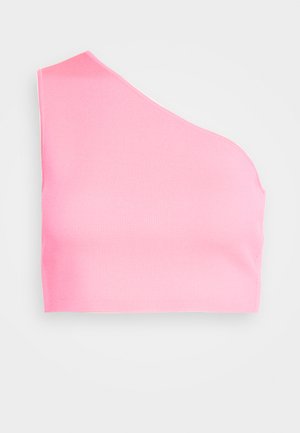 Haut court asymétrique rose en tissu extensible, avec un design à une épaule et une texture lisse.