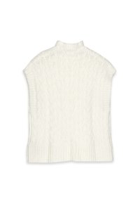 Hvid strikket pullover med høj halsudskæring, der har et struktureret kabelmønster og ribbet kant. Ærmeløst design med afrundede skuldre.
