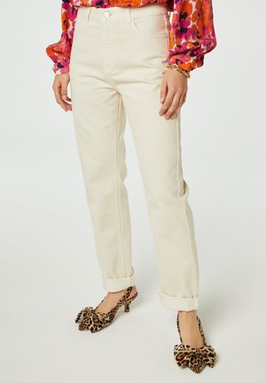 Fabienne Chapot LOLA - Straight leg jeans - cream white