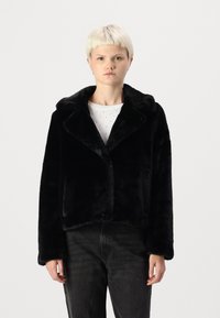 Vero Moda VMLISSY JACKET - Χειμωνιάτικο μπουφάν - black