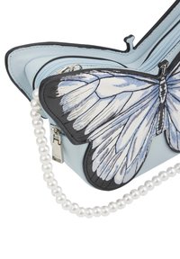 Thumbnail Image 4