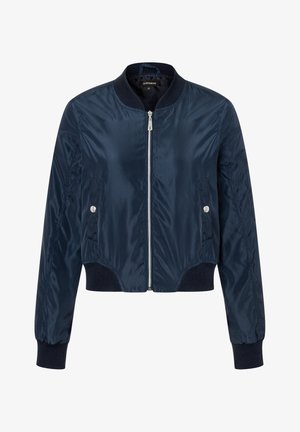 Giubbotto bomber blu navy con cerniera frontale, collo, polsini e orlo a coste, e due tasche laterali con bottoni a pressione.