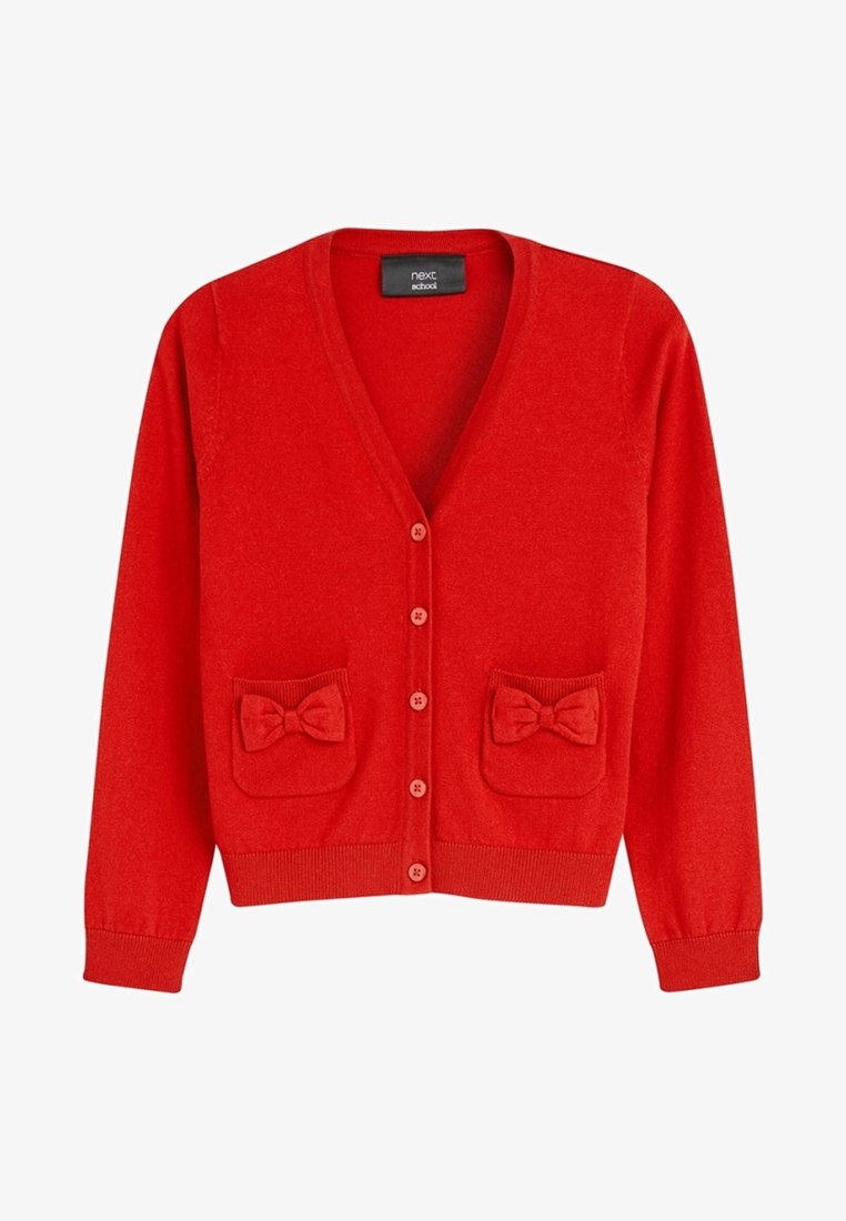 Cardigan rouge à boutons, manches longues, col en V et deux poches avant chacune ornée d'un petit nœud en tissu.