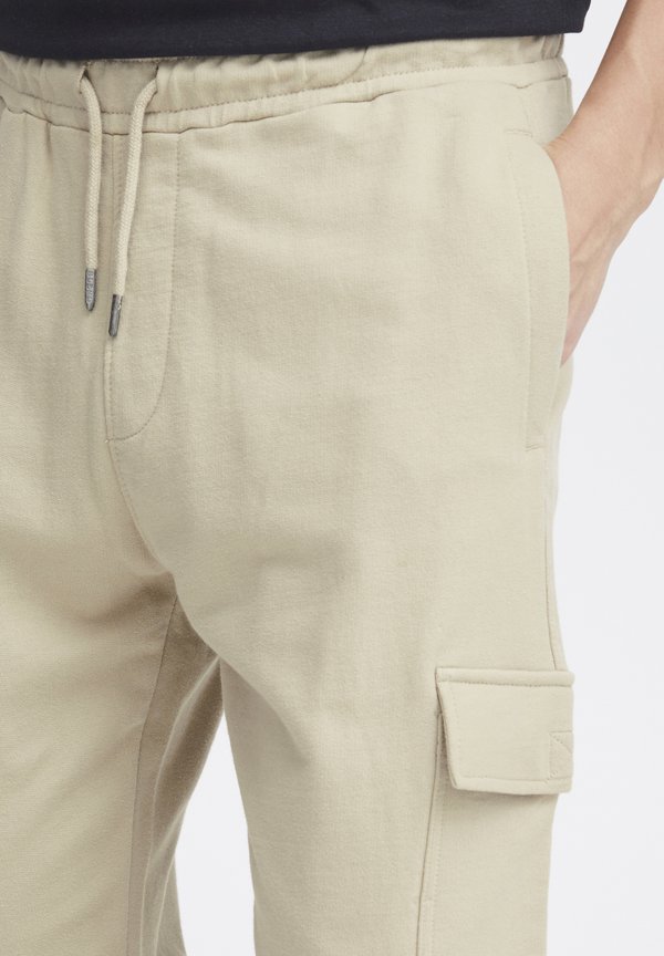 BHSWEATPANT REGULAR FIT - Cargo trousers - crockery3