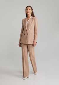 ANDIATA JENNER - Blazer - rose