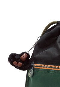 Kipling BACK TO SCHOOL SUPERTABOO  - Gympapåse - tree house block