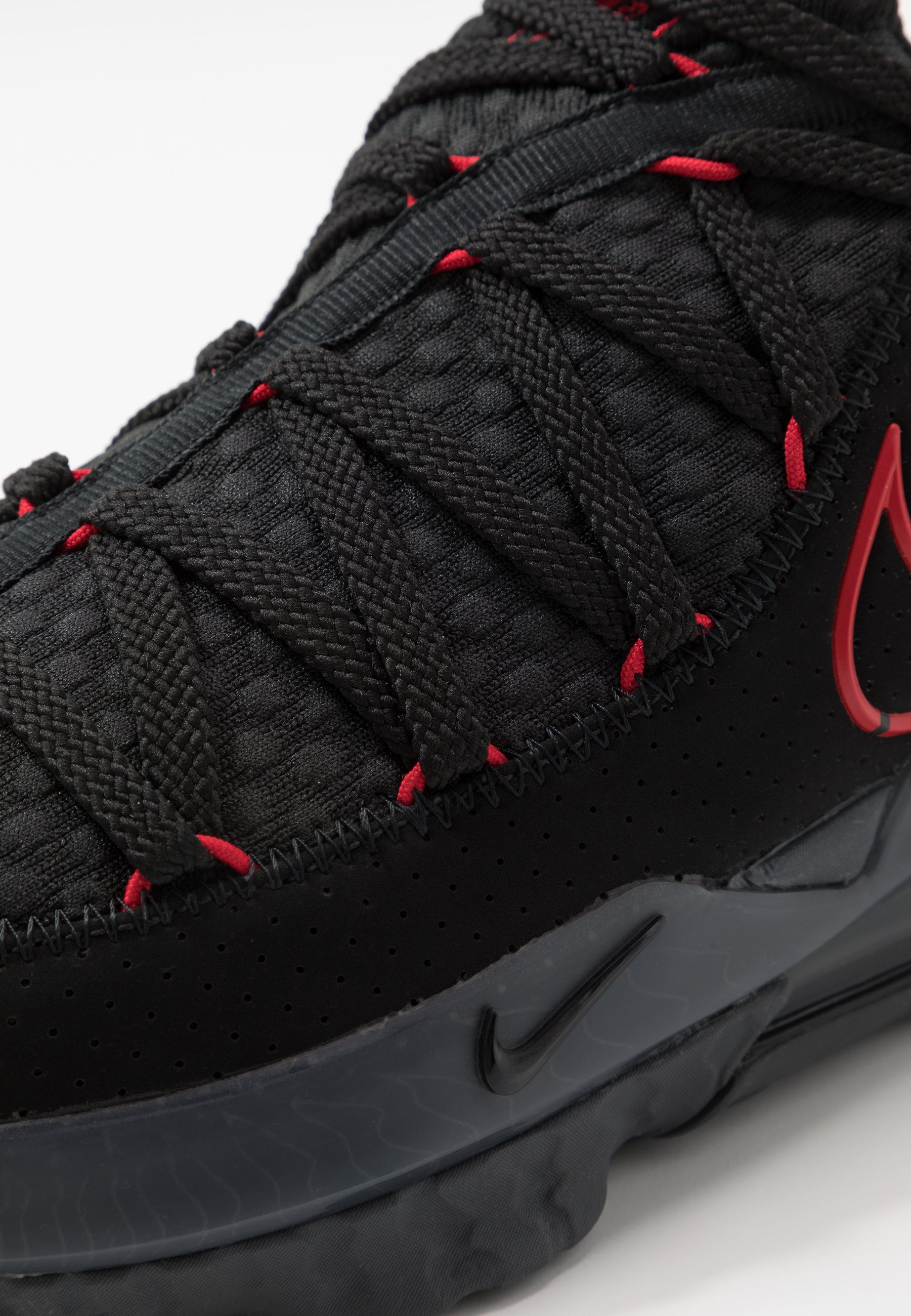lebron chaussures