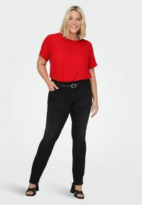 ONLY Carmakoma CARVICA LIFE  - T-shirt con stampa - high risk red
