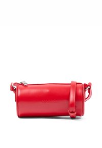 Borsa a tracolla cilindrica in pelle rossa con tracolla regolabile e cerniera argento, con logo "MAX&Co." impresso sul lato.