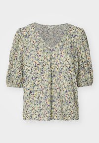 Blusa de estampado floral con mangas cortas abullonadas, escote en V, textura fruncida, que presenta colores pastel como amarillo, azul y púrpura.