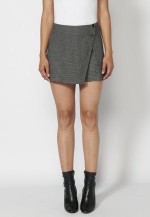 Shorts - gris