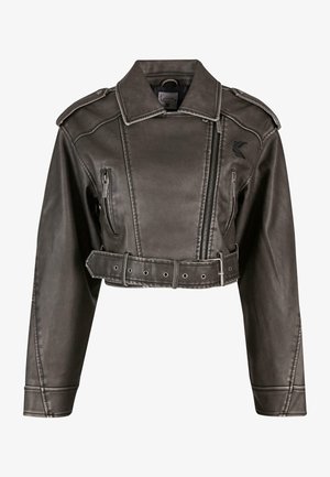 Gekürzte graue Kunstlederjacke mit Reverskragen, doppelt geknöpftem Design, Vorderreißverschluss und tailliertem Gürtel. Mit Seitentaschen.