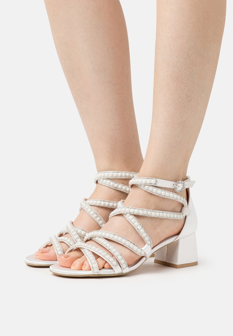 Buffalo LUCY SHINE - Sandaler - ivory