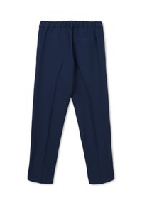Marineblaues Hosen mit glatter Textur, elastischem Bund, taillierter Form und zwei Gesäßtaschen. Hat ein sauberes, einfaches Design.
