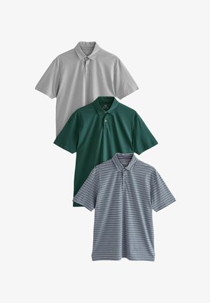 Trois polos : gris uni, vert foncé uni, marine à rayures blanches. Manches courtes, col, en coton, design décontracté.