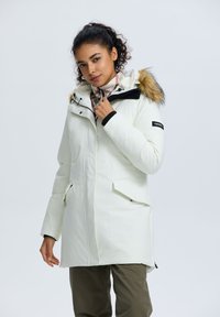 Icepeak Parka - puder
