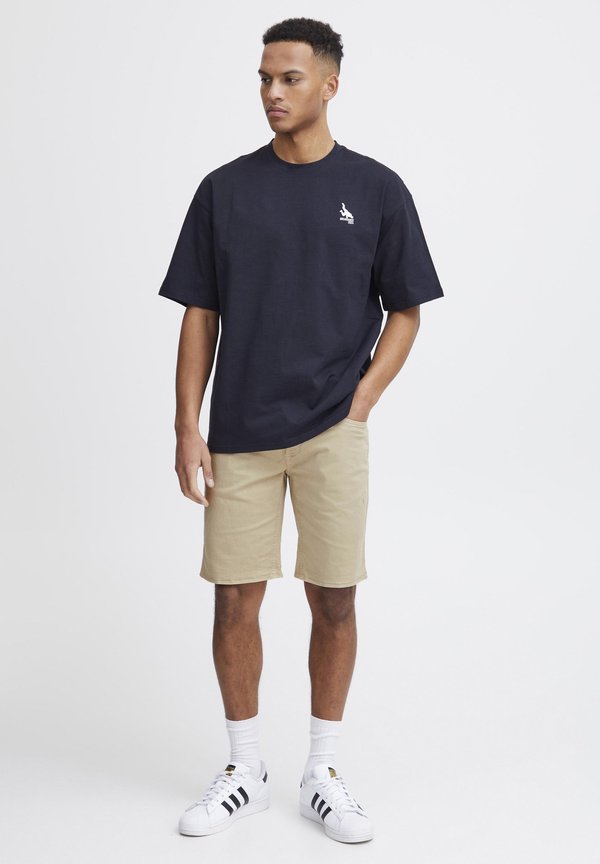 BHWOVEN REGULAR FIT - Shorts - crockery3