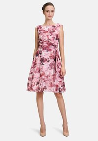 Vera Mont MIT BINDEGÜRTEL - Robe de soirée - dark red red