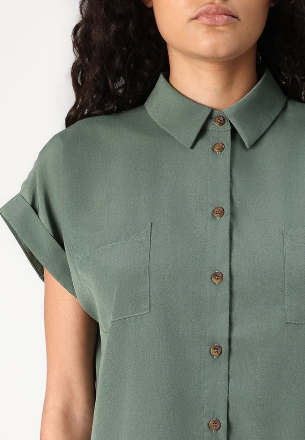 ONLHANNOVER LIFE SHIRT - Button-down blouse - laurel wreath2