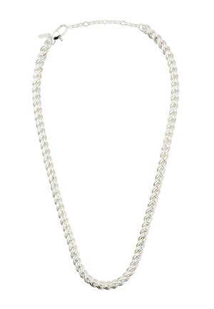 Collier chaîne torsadée en corde argentée avec fermoir mousqueton et chaîne d'extension ajustable.