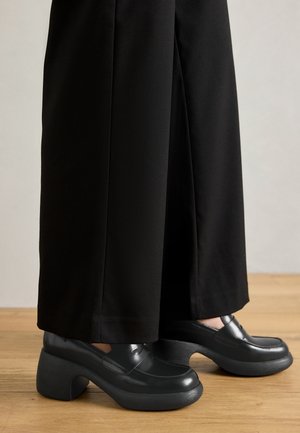 THELMA II - Escarpins - black