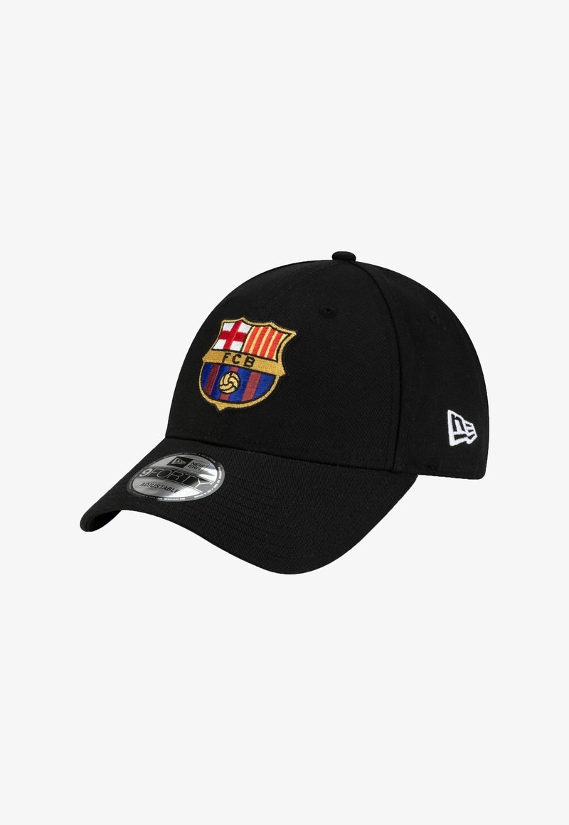 Casquette noire en coton, ornée du logo brodé du FC Barcelone aux couleurs vives. Ajustable avec une visière incurvée et un tissu texturé.
