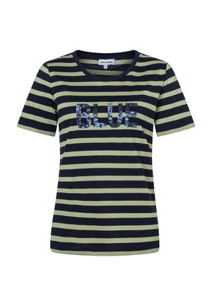Gestreept T-shirt in groen en marineblauw, met korte mouwen, een ronde hals en een sequin "BLUE"-opdruk aan de voorkant. Zacht katoenmateriaal.